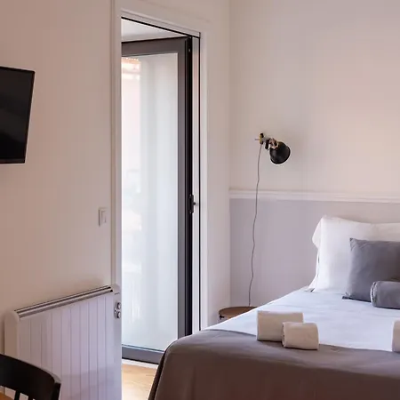Feel Downtown Theater Apartment